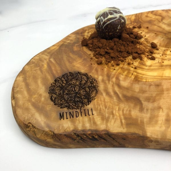 A picture of wood, mindful chopping board