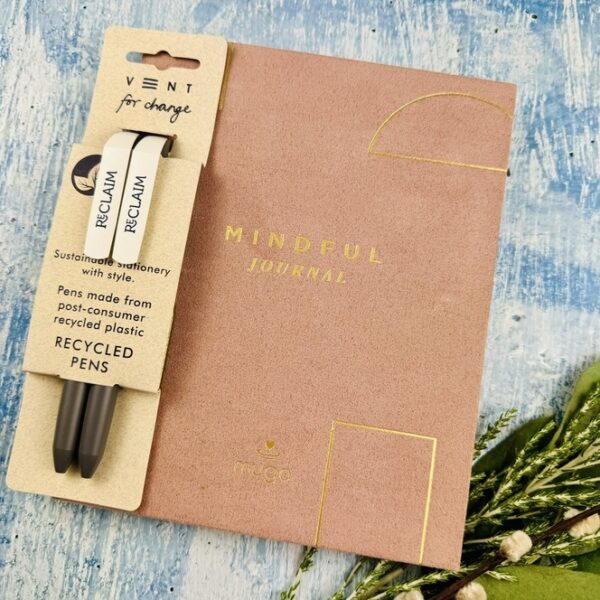 A picture of the Mindful Journal that is included in the Mindful Mum Gift Box.