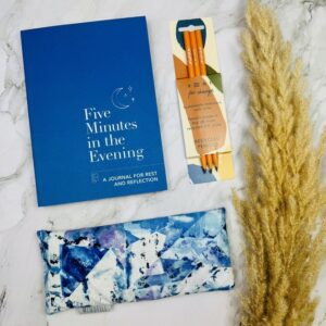 A picture of the sleep gift idea and products that are included in the Evening Wind Down Reflection Box.